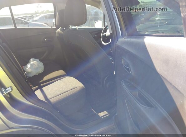3GNCJKSB8LL165961 2020 CHEVROLET TRAX Gray VIN կոդի պիտակի տեսք