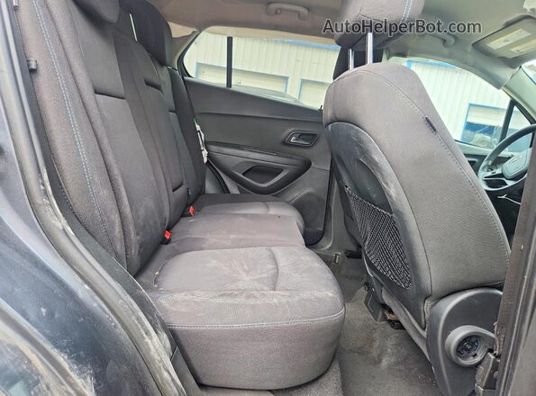 3GNCJLSB1GL279652 2016 CHEVROLET TRAX Gray Rear interior view
