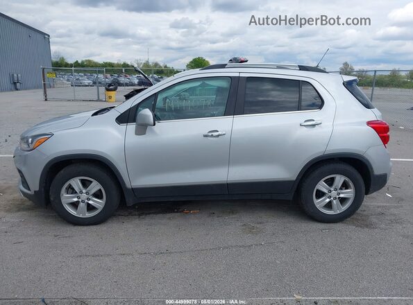 3GNCJLSB2JL232847 2018 CHEVROLET TRAX Silver 