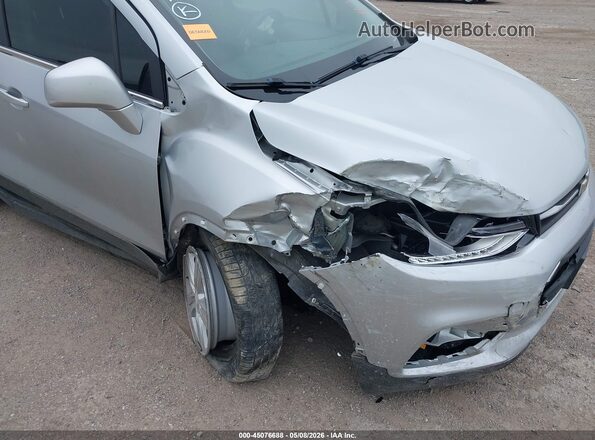 3GNCJLSB2LL335771 2020 CHEVROLET TRAX Silver Դիմացի տեսք