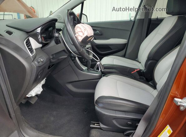 3GNCJLSB8KL245216 2019 CHEVROLET TRAX Orange Widok wnętrza z przodu