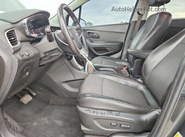 3GNCJLSBXJL228285 2018 CHEVROLET TRAX Gray 