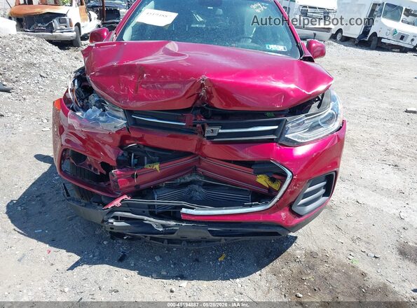 3GNCJPSB3JL197601 2018 CHEVROLET TRAX Красный Вид спереди