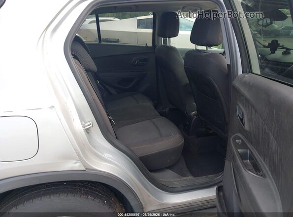 3GNCJPSB9HL148557 2017 CHEVROLET TRAX Silver 