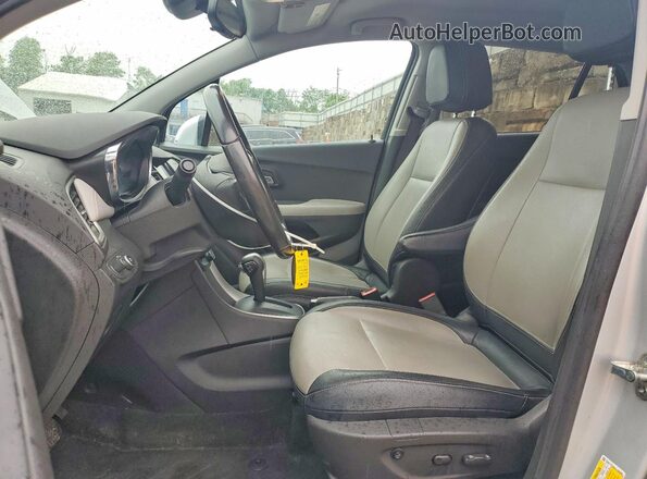 3GNCJPSB9LL196486 2020 CHEVROLET TRAX Silver 