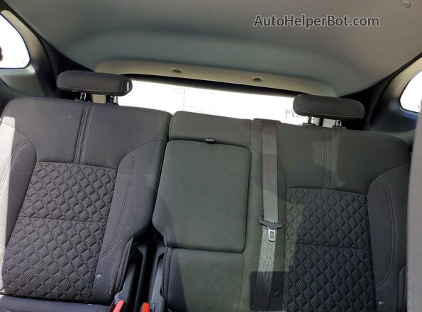 3GNKBBRA3MS561079 2021 CHEVROLET BLAZER Silver Вид задніх сидінь