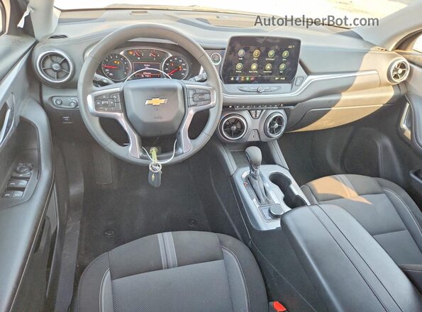 3GNKBCR42PS116403 2023 CHEVROLET BLAZER White Вид панелі приладів