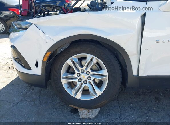 3GNKBCR43MS572373 2021 CHEVROLET BLAZER White Вид спереду