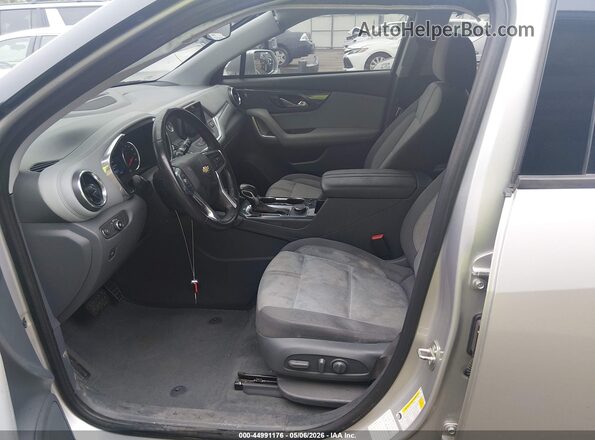 3GNKBCRS1LS699801 2020 CHEVROLET BLAZER Silver Вид салону спереду