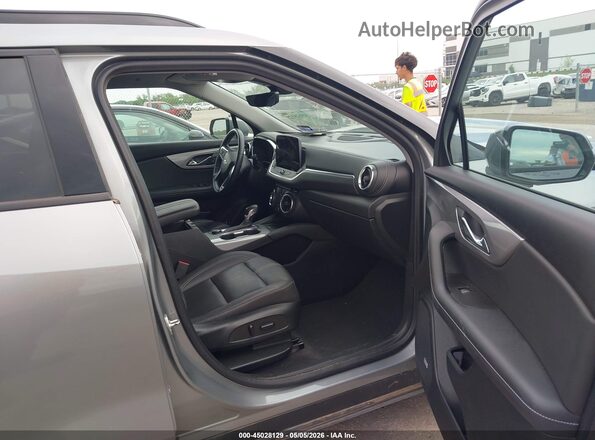 3GNKBDR47PS211495 2023 CHEVROLET BLAZER Gray წინა სალონის ხედი