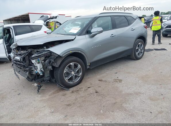3GNKBDR47PS211495 2023 CHEVROLET BLAZER Gray წინა მარცხენა ხედი სამი მეოთხედიდან