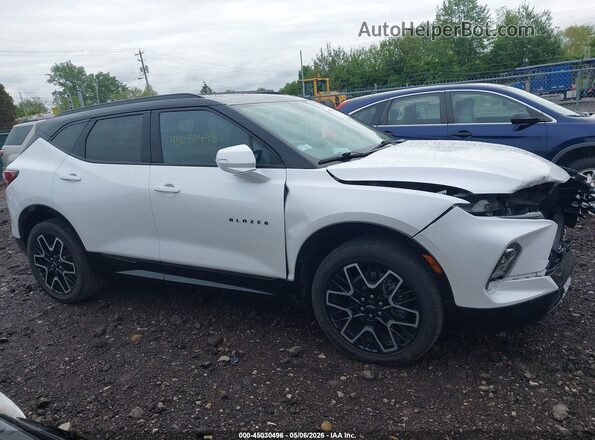 3GNKBERS1PS130643 2023 CHEVROLET BLAZER White Вид задньої частини салону