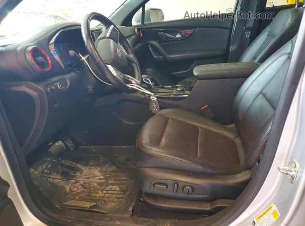 3GNKBERS8LS725273 2020 CHEVROLET BLAZER Silver Front interior view