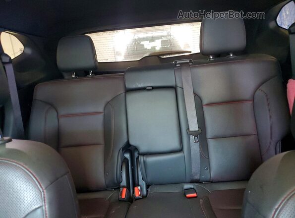 3GNKBERS8LS725273 2020 CHEVROLET BLAZER Silver Rear seats view