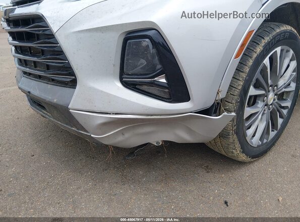 3GNKBFRS4LS686123 2020 CHEVROLET BLAZER Silver Front view