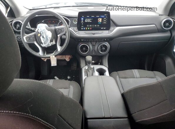 3GNKBHR42RS155864 2024 CHEVROLET BLAZER Silver Widok deski rozdzielczej