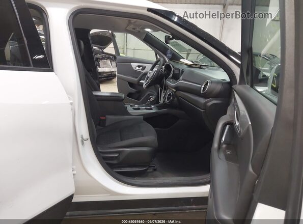 3GNKBHR49MS559785 2021 CHEVROLET BLAZER White წინა სალონის ხედი