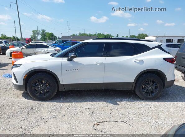 3GNKBHRS1MS548102 2021 CHEVROLET BLAZER White სალონის 360-გრადუსიანი ხედი