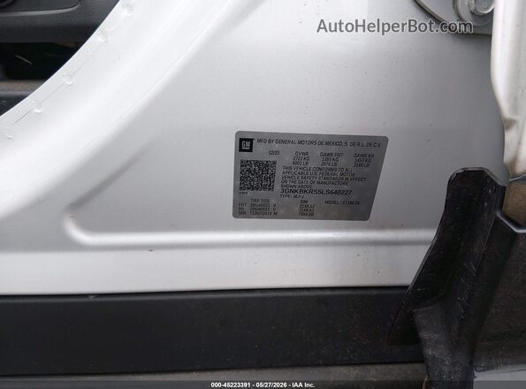 3GNKBKRS5LS640227 2020 CHEVROLET BLAZER Blue Engine compartment view