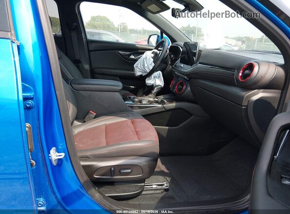 3GNKBKRS6TS125544 2026 CHEVROLET BLAZER Blue წინა სალონის ხედი