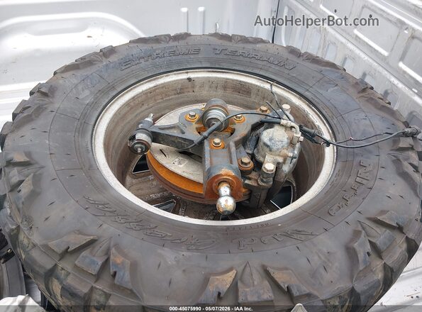 3GTP1NEC1GG310188 2016 GMC SIERRA Silver ხელსაწყოთა პანელის ხედი