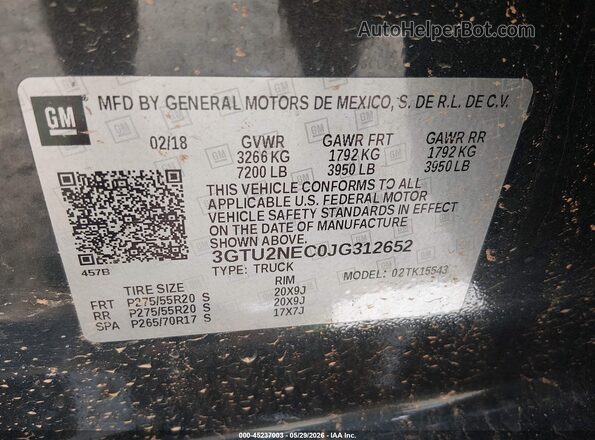 3GTU2NEC0JG312652 2018 GMC SIERRA Green Widok komory silnika