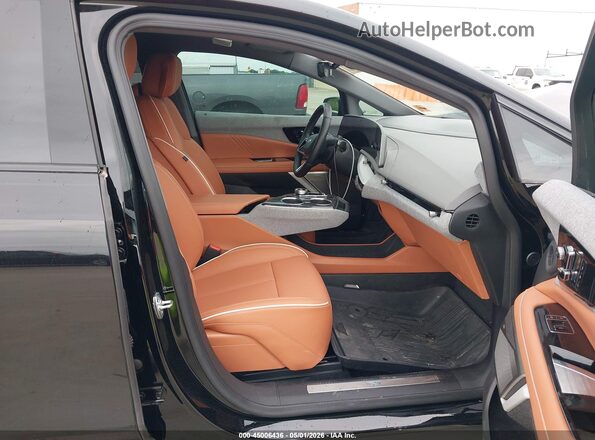 3GYK3GMR2SS146147 2025 CADILLAC OPTIQ Черный Вид салона спереди
