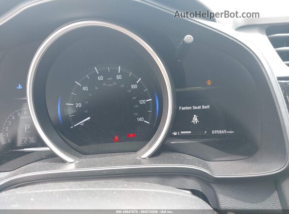 3HGGK5H85KM715745 2019 HONDA FIT White Widok tylnych siedzeń