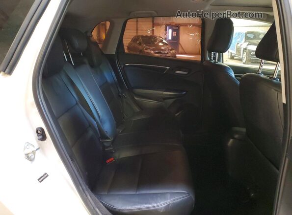 3HGGK5H98LM730606 2020 HONDA FIT White Widok wnętrza z tyłu
