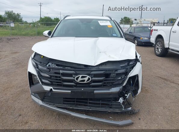 3KMJC3DE5SE010033 2025 HYUNDAI TUCSON White Widok wnętrza z tyłu
