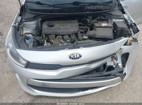 3KPA24AB3JE115044 2018 KIA RIO Серебряный Вид сзади