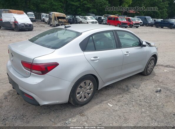 3KPA24AB3JE115044 2018 KIA RIO Серебряный Задняя правая четверть
