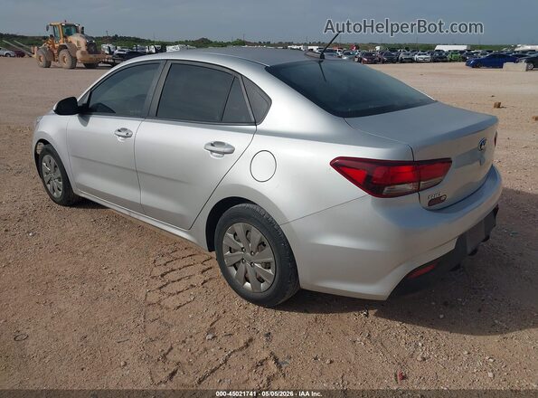 3KPA24AD0LE284393 2020 KIA RIO Silver Rear left