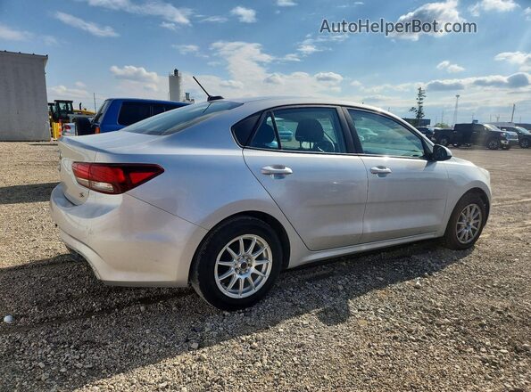 3KPA24AD0LE310684 2020 KIA RIO Silver Tył prawy