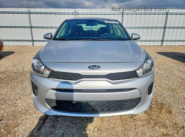 3KPA24AD0LE310684 2020 KIA RIO Silver Widok z przodu
