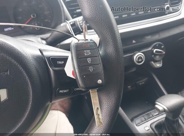 3KPA24AD1PE575975 2023 KIA RIO White წინა პანელის ხედი