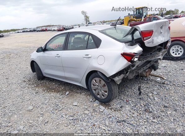 3KPA24AD2LE296111 2020 KIA RIO Silver Trasero izquierdo