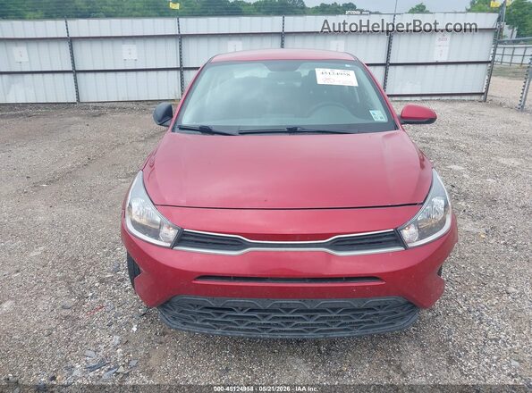3KPA24AD2NE443062 2022 KIA RIO Red Вид задньої частини салону