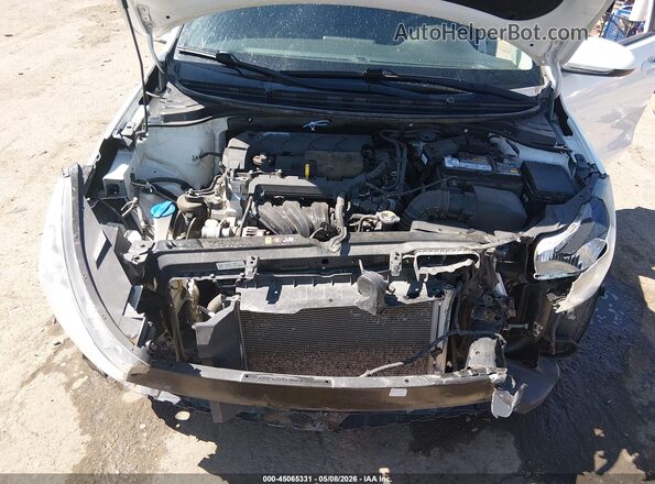 3KPA24AD3LE266373 2020 KIA RIO Белый Вид сзади