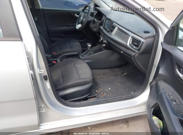 3KPA24AD3LE287997 2020 KIA RIO Silver Front interior view