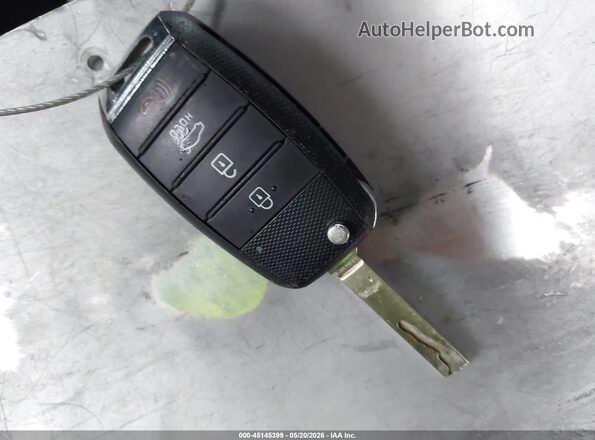 3KPA24AD3LE298563 2020 KIA RIO Black Vista del salpicadero