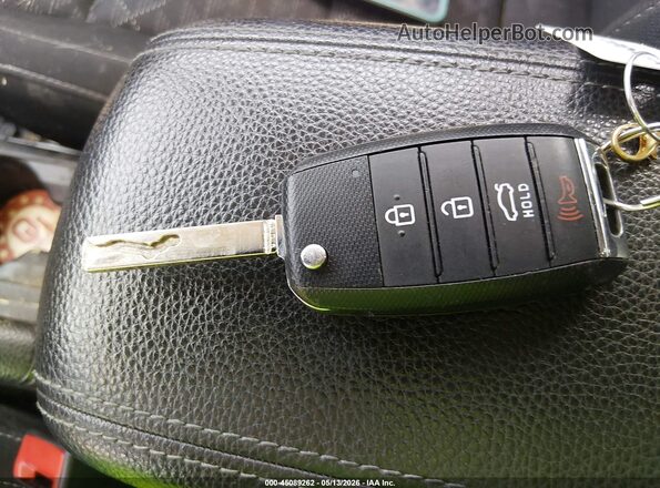 3KPA24AD4LE283893 2020 KIA RIO Gray Dashboard view