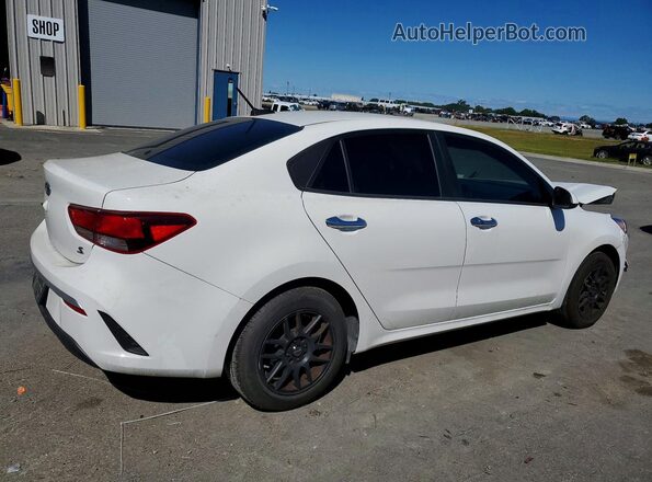 3KPA24AD4ME425354 2021 KIA RIO Белый 