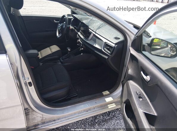 3KPA24AD4NE459327 2022 KIA RIO Silver 