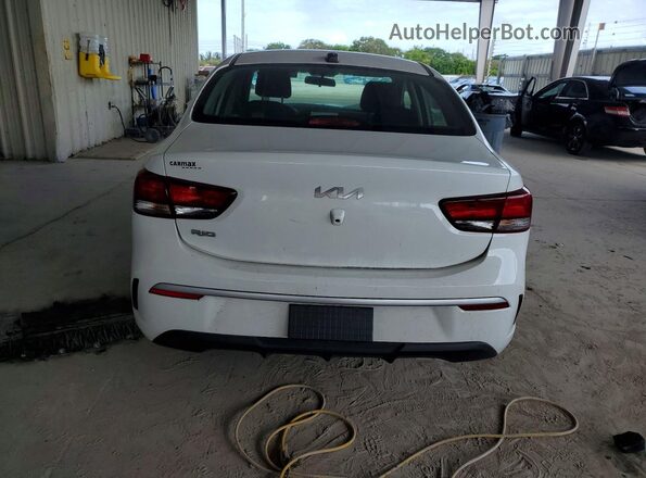 3KPA24AD4NE483773 2022 KIA RIO White უკანა ხედი