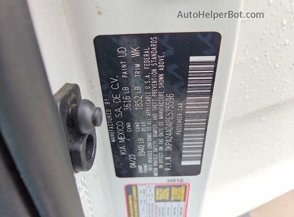 3KPA24AD4PE575596 2023 KIA RIO White 