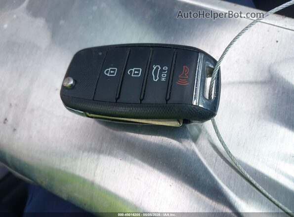 3KPA24AD5LE337010 2020 KIA RIO Серый Вид панели приборов
