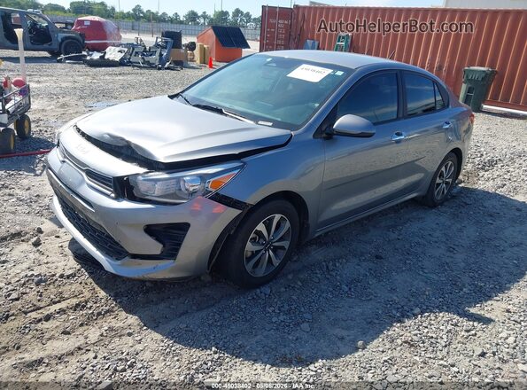 3KPA24AD5NE433691 2022 KIA RIO Серебряный Передняя левая четверть