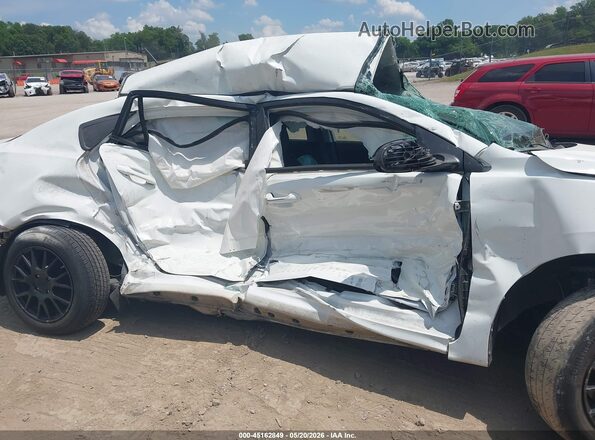 3KPA24AD5NE476041 2022 KIA RIO Белый Вид спереди