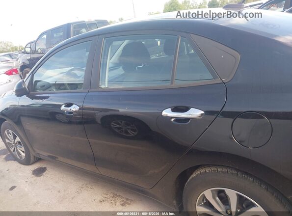 3KPA24AD5PE602109 2023 KIA RIO Black Vista interior de 360 grados